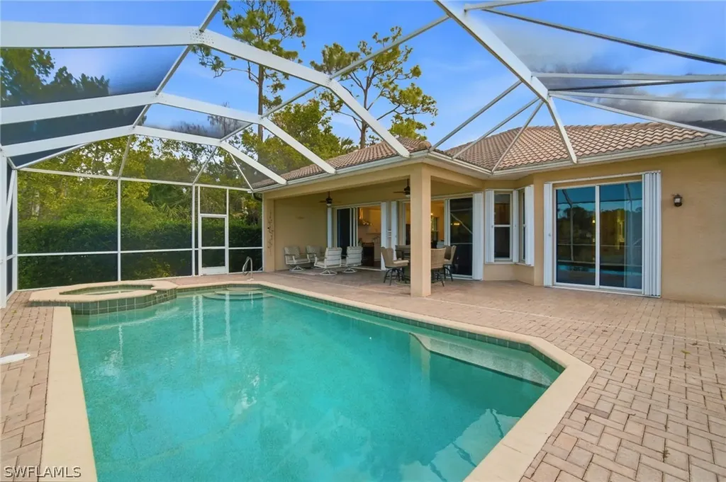 43 Glen Eagle Circle Naples FL 34104