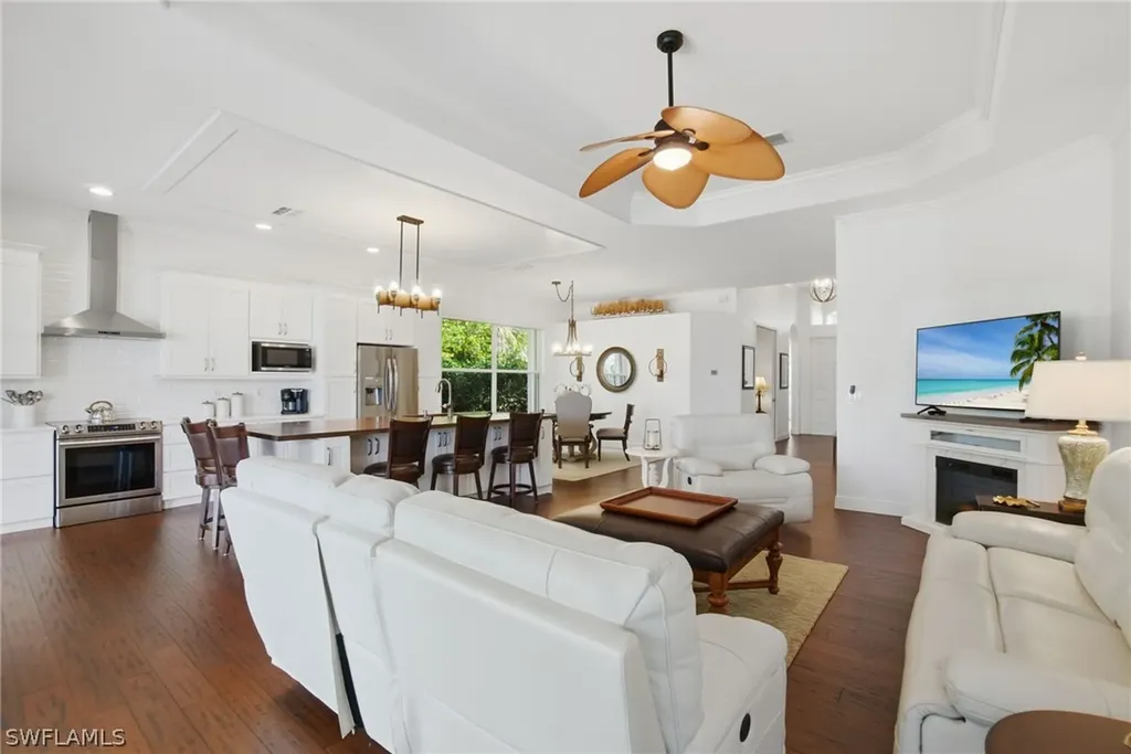 43 Glen Eagle Circle Naples FL 34104