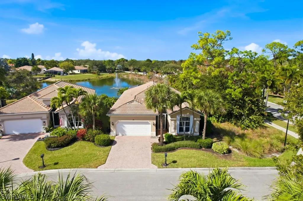 43 Glen Eagle Circle Naples FL 34104
