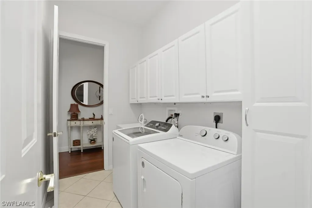 43 Glen Eagle Circle Naples FL 34104