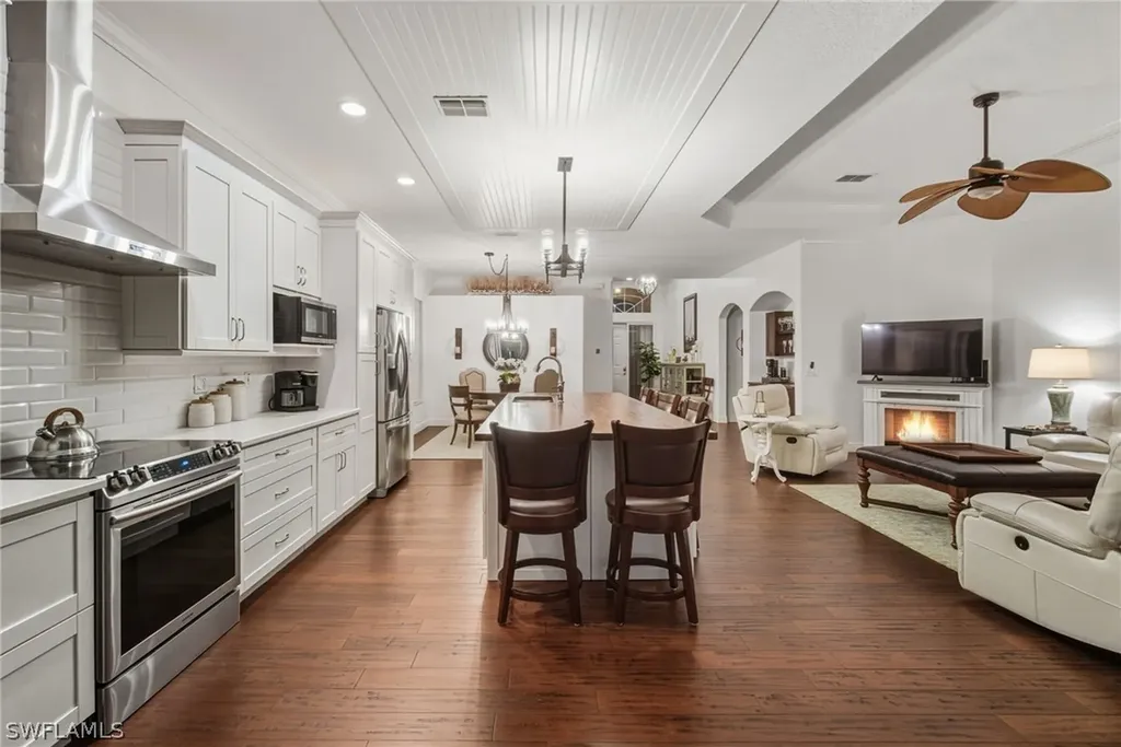 43 Glen Eagle Circle Naples FL 34104