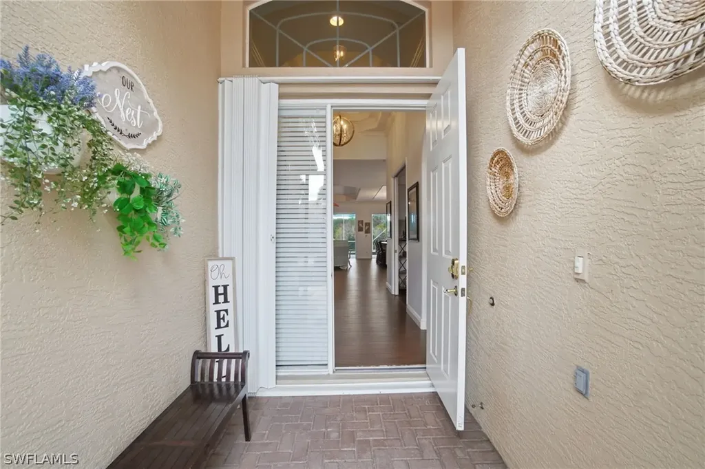 43 Glen Eagle Circle Naples FL 34104
