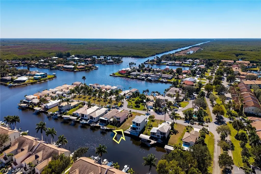 193 Eveningstar Cay Naples FL 34114