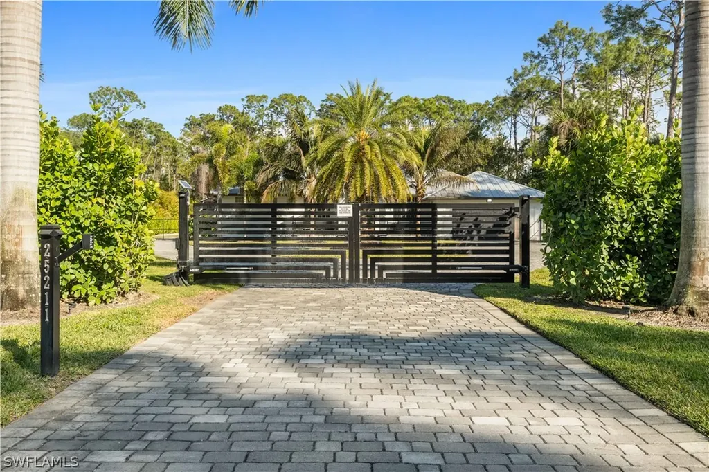 25211 Pinson Drive Bonita Springs FL 34135