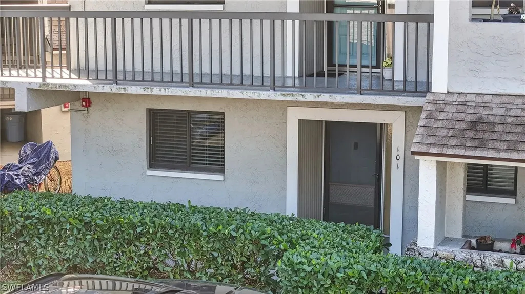 5773 Gage Lane Naples FL 34113