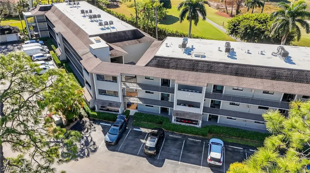 5773 Gage Lane Naples FL 34113