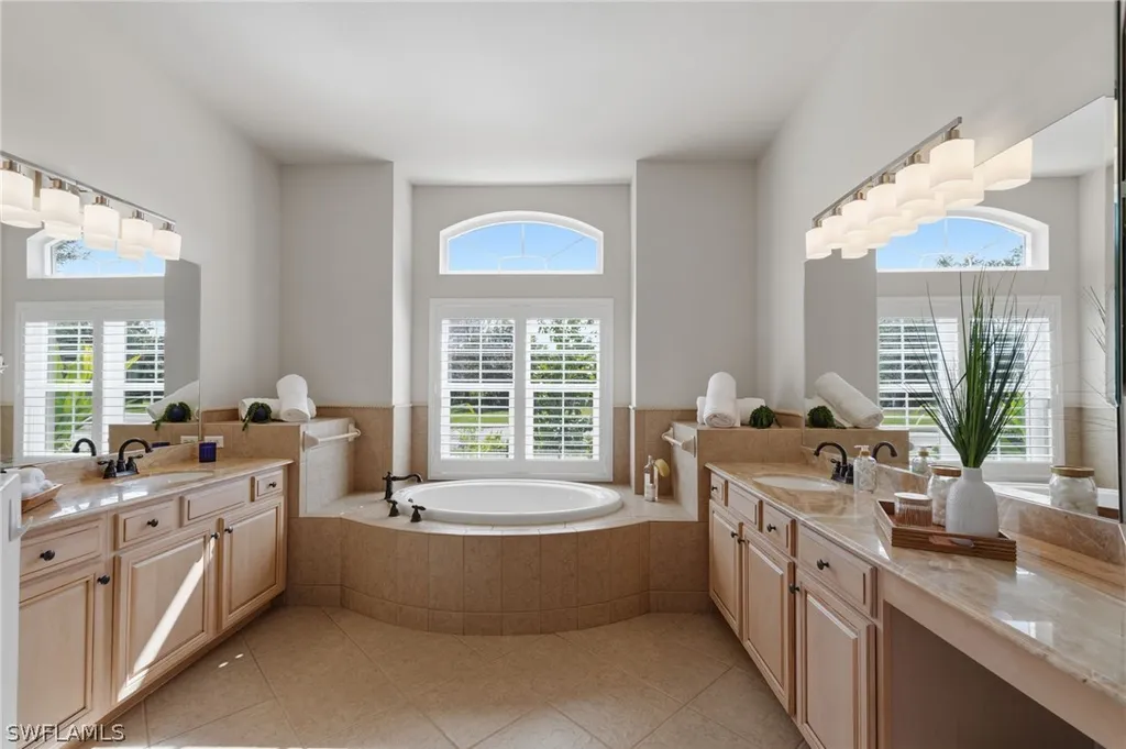 19500 La Serena Drive Estero FL 33967