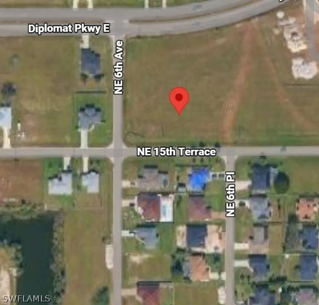 605 NE 15th Terrace Cape Coral FL 33909
