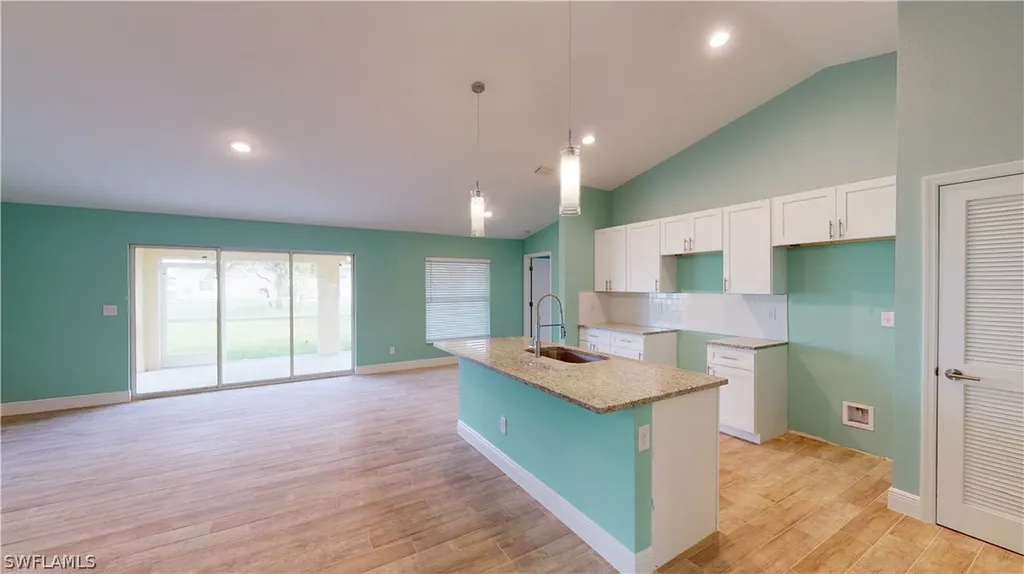 621 NW 7th Place Cape Coral FL 33993