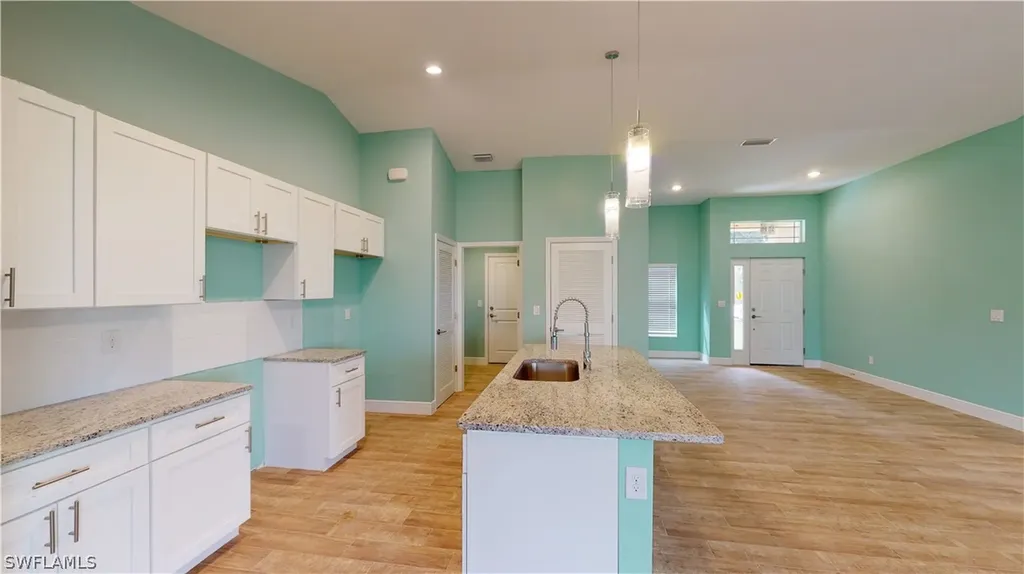621 NW 7th Place Cape Coral FL 33993