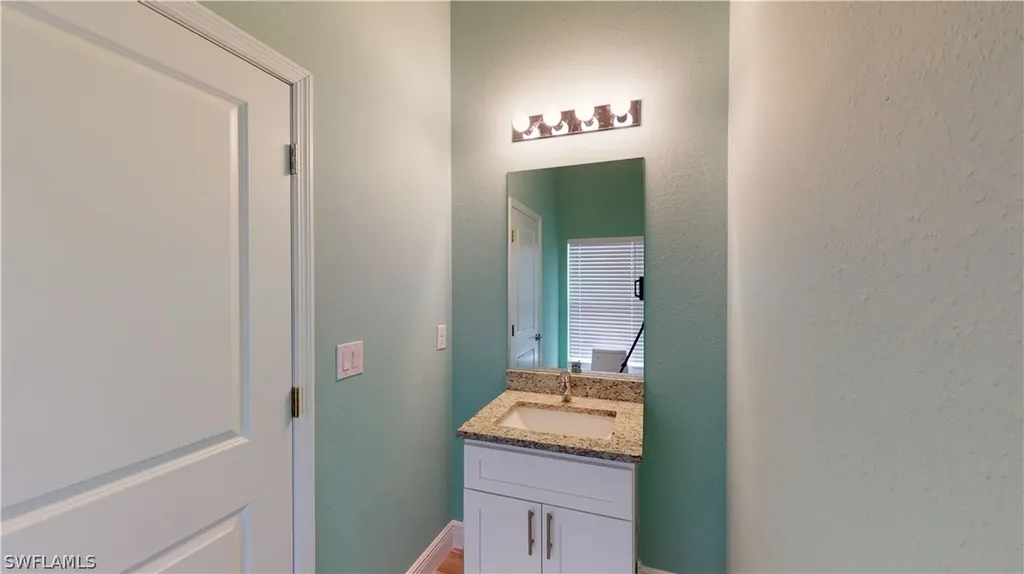 621 NW 7th Place Cape Coral FL 33993