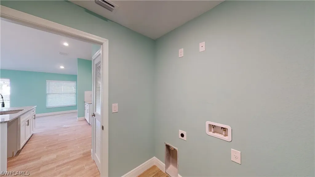 621 NW 7th Place Cape Coral FL 33993