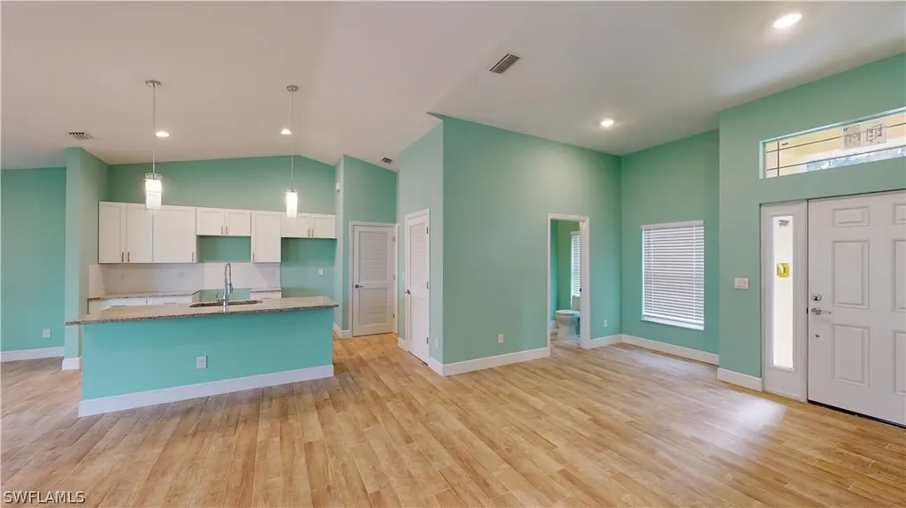 621 NW 7th Place Cape Coral FL 33993