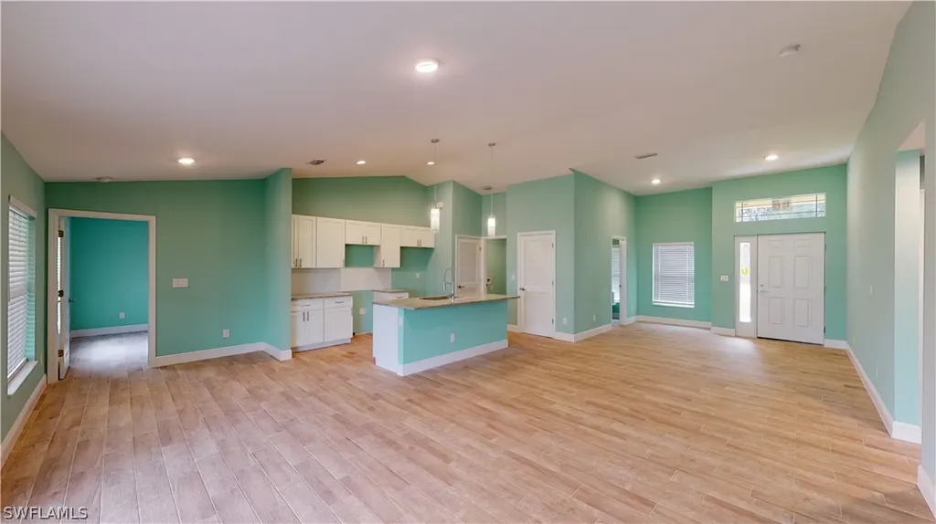 621 NW 7th Place Cape Coral FL 33993