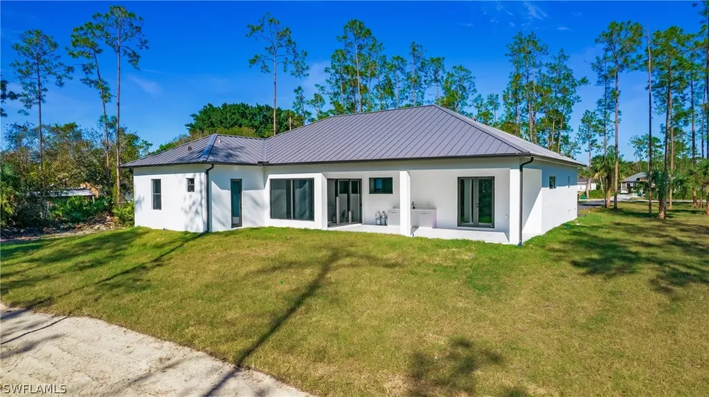 3518 2nd Avenue SE Naples FL 34117