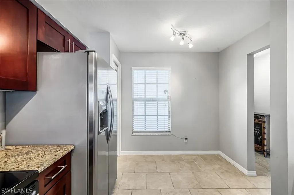 9580 Victoria Lane Naples FL 34109