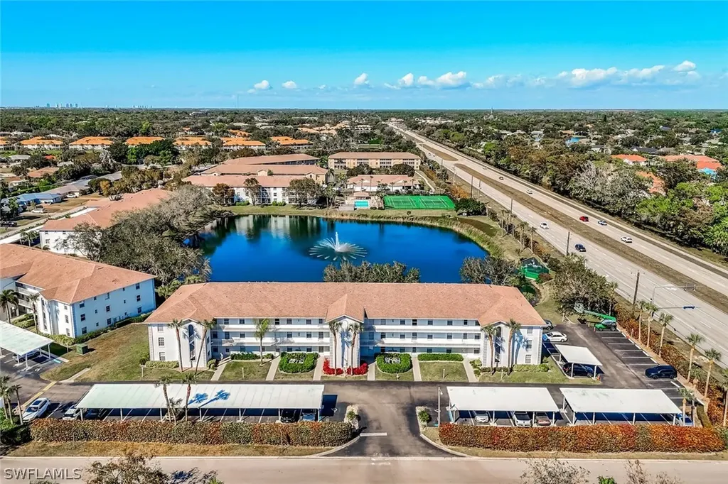 9580 Victoria Lane Naples FL 34109