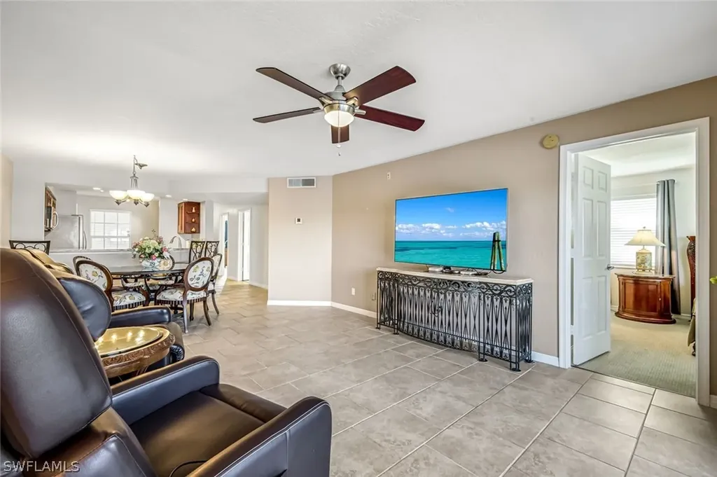 9580 Victoria Lane Naples FL 34109