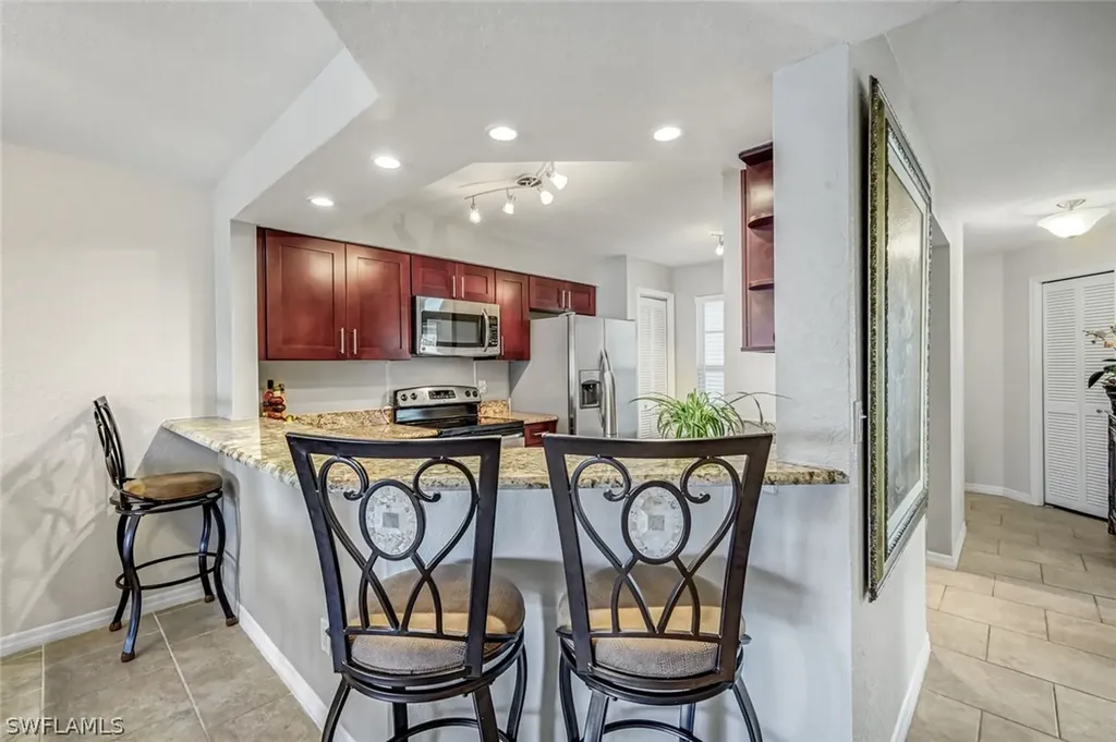 9580 Victoria Lane Naples FL 34109