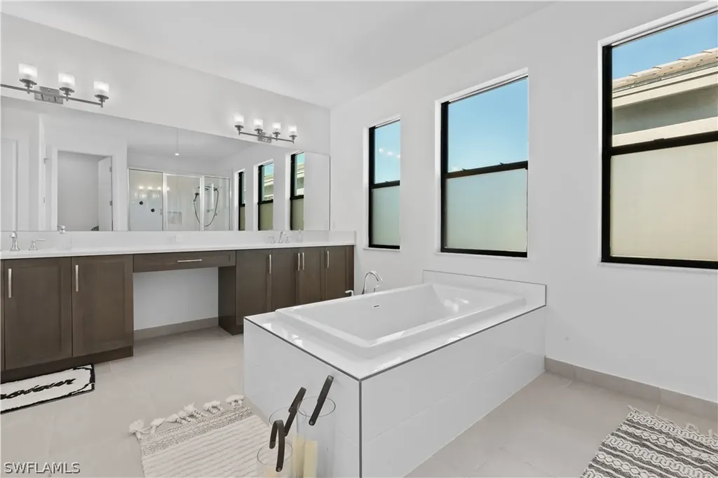 20860 Thistle Leaf Lane Estero FL 33928
