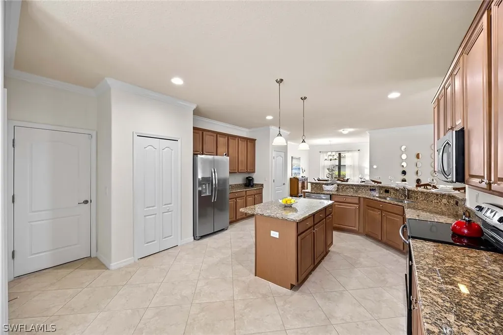 3827 Treasure Cove Circle Naples FL 34114