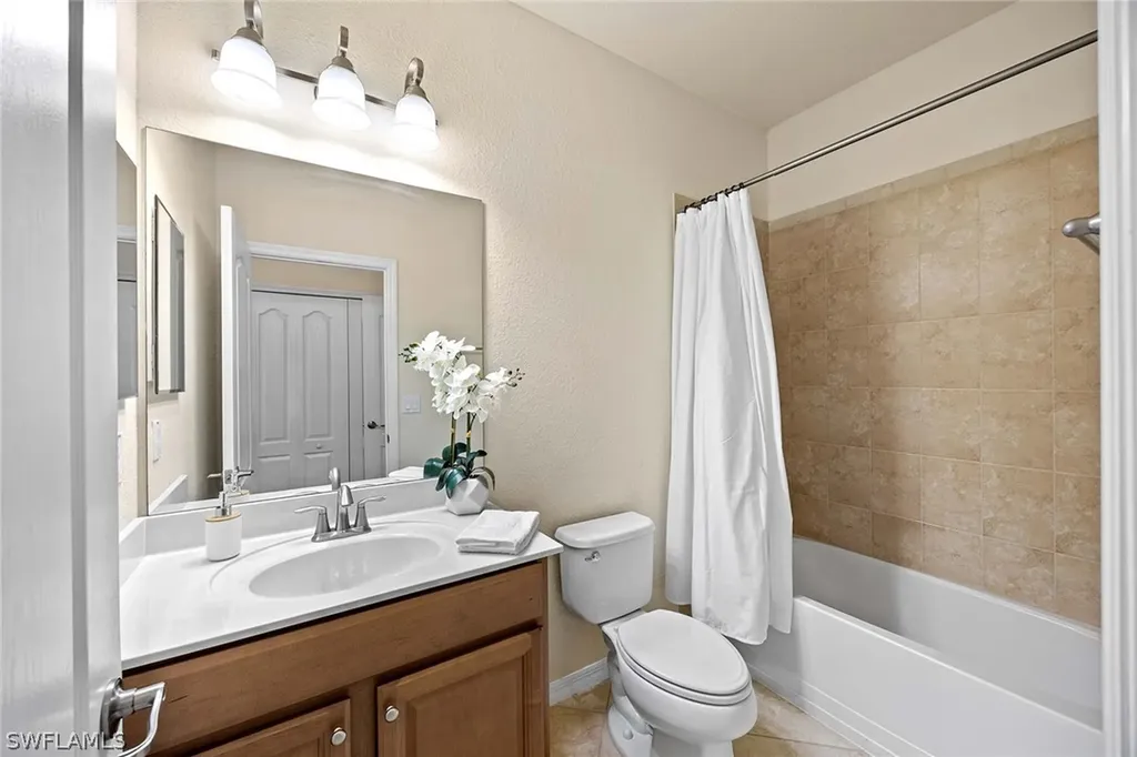 3827 Treasure Cove Circle Naples FL 34114