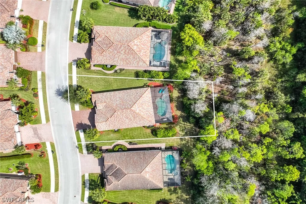 3827 Treasure Cove Circle Naples FL 34114