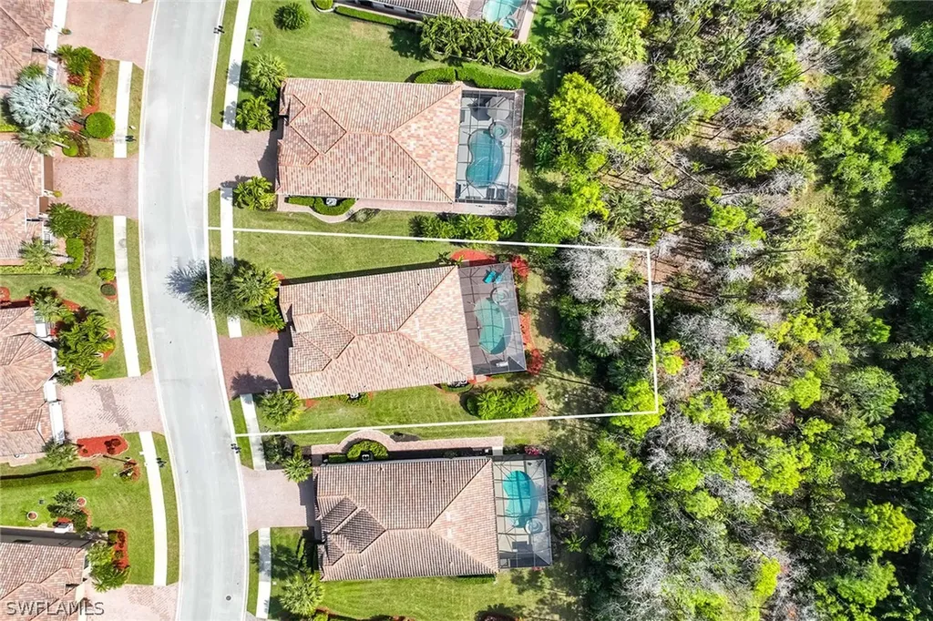 3827 Treasure Cove Circle Naples FL 34114