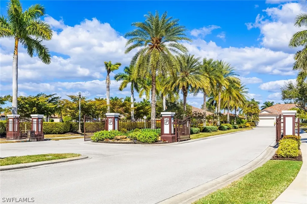3827 Treasure Cove Circle Naples FL 34114