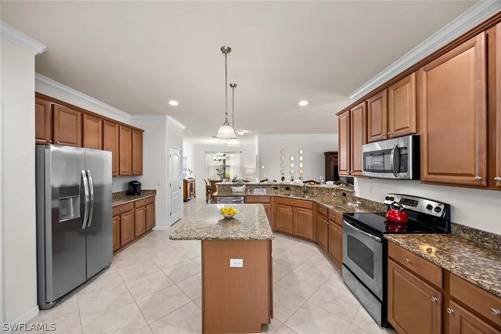 3827 Treasure Cove Circle Naples FL 34114
