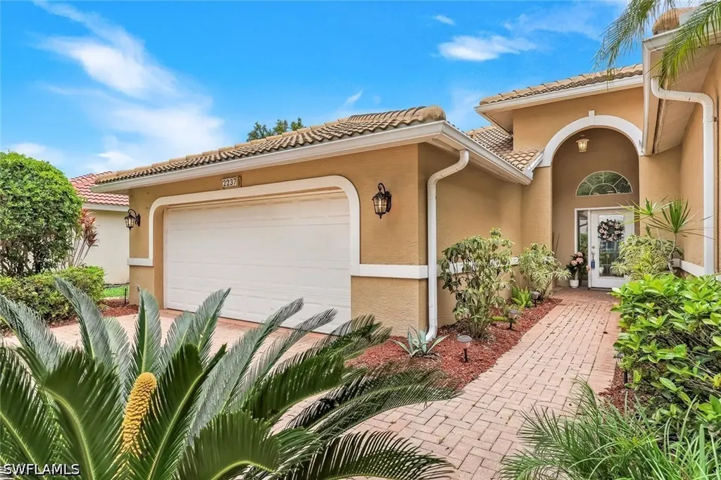 2237 Heritage Greens Drive Naples FL 34119