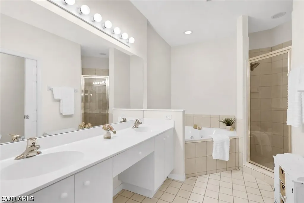 605 Lalique Circle Naples FL 34119
