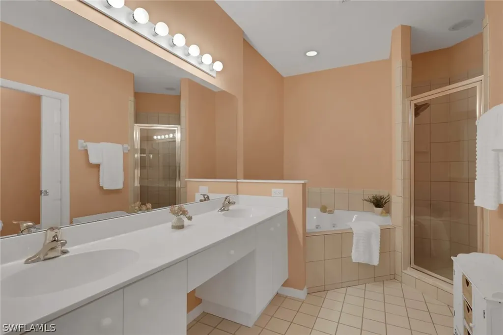 605 Lalique Circle Naples FL 34119