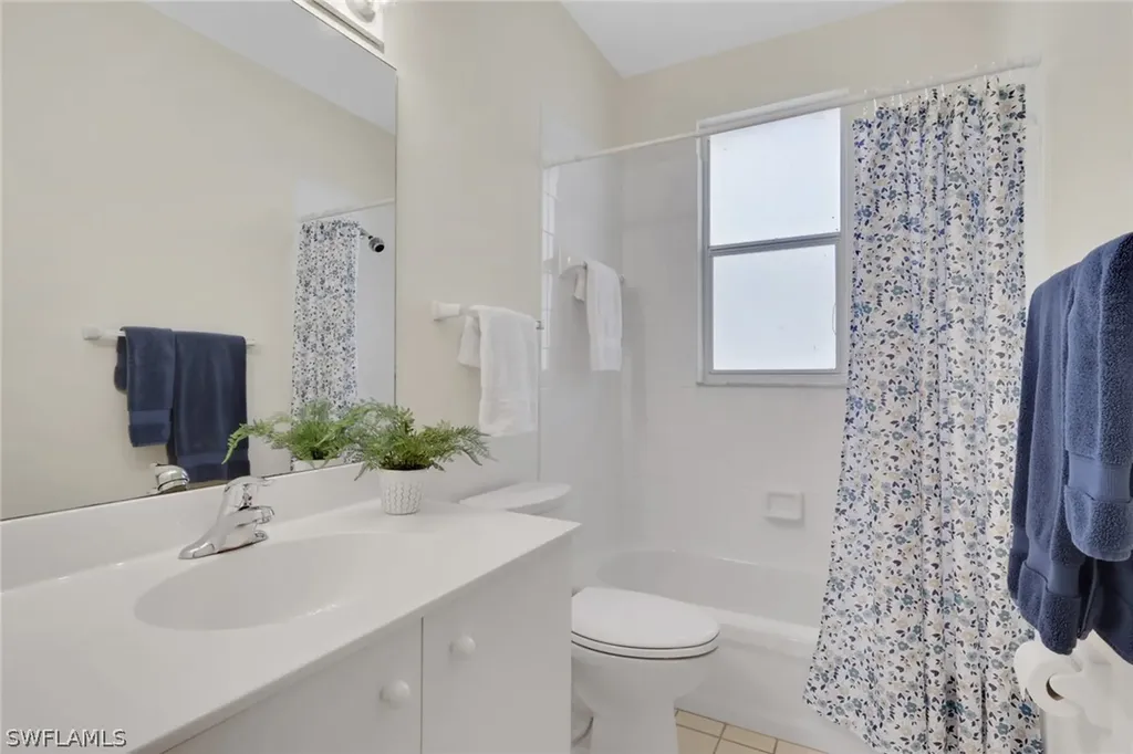 605 Lalique Circle Naples FL 34119