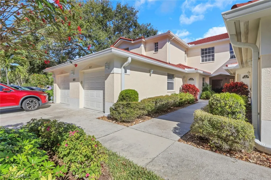 605 Lalique Circle Naples FL 34119