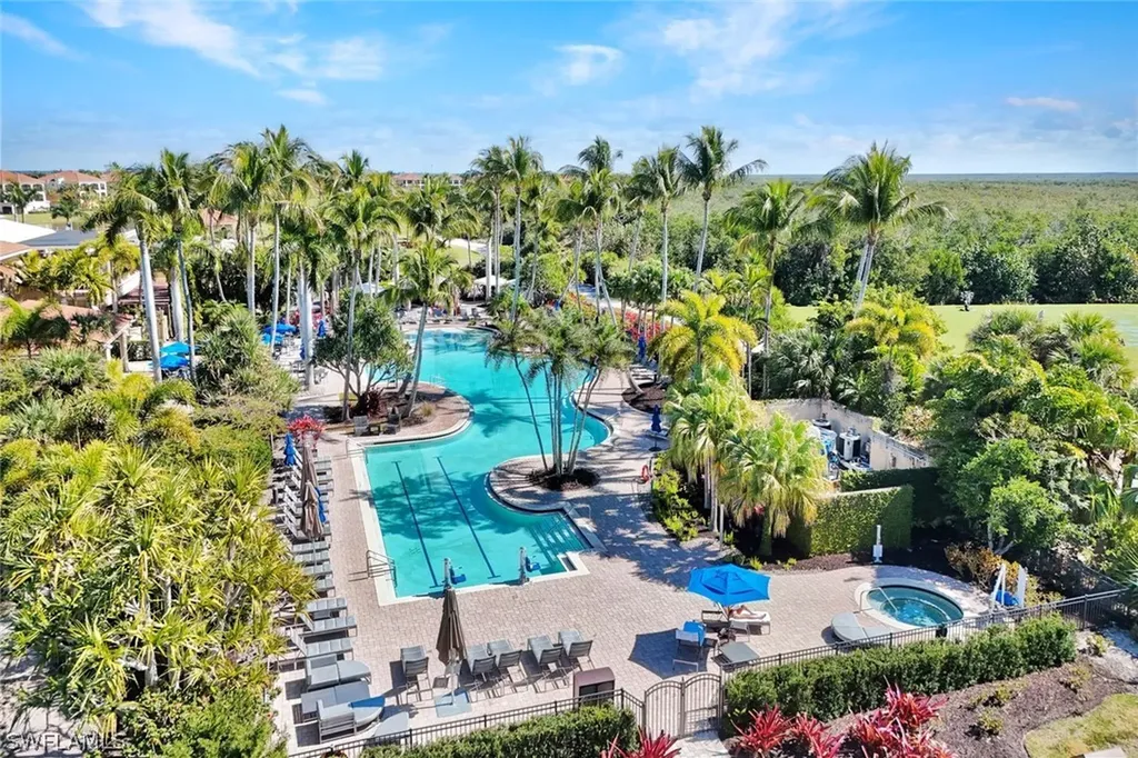 1277 Rialto Way Naples FL 34114