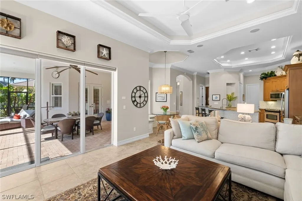 347 Saddlebrook Lane Naples FL 34110