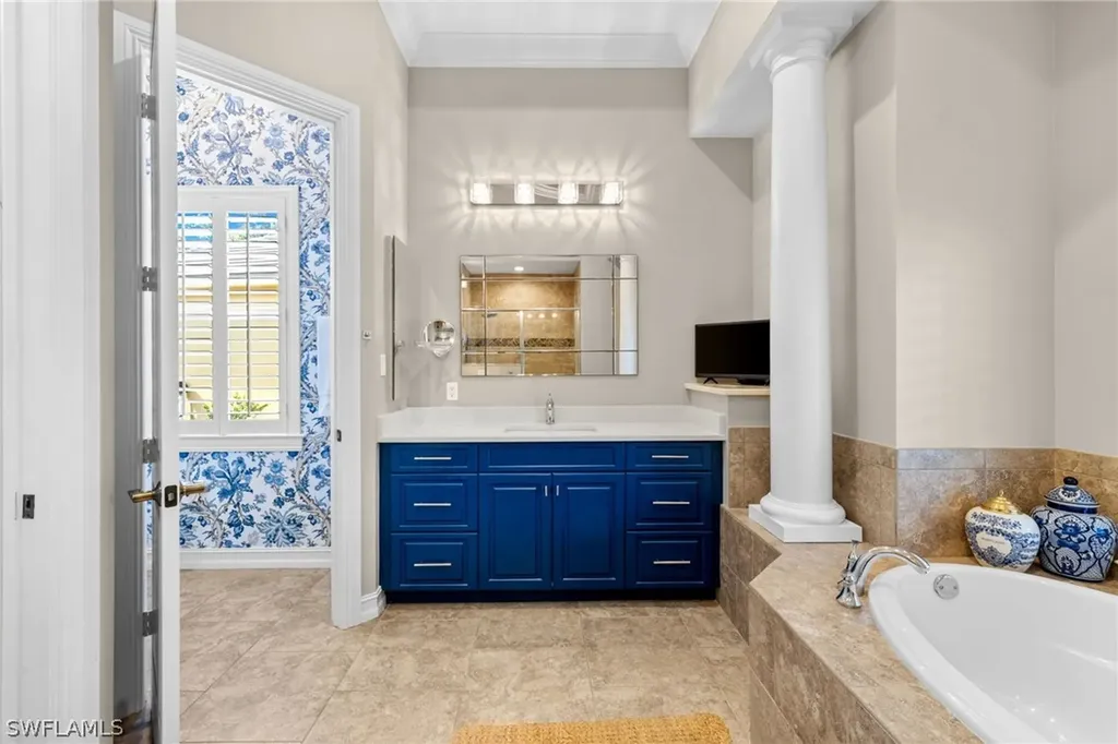347 Saddlebrook Lane Naples FL 34110