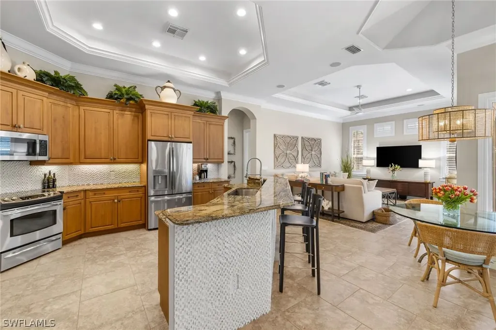 347 Saddlebrook Lane Naples FL 34110