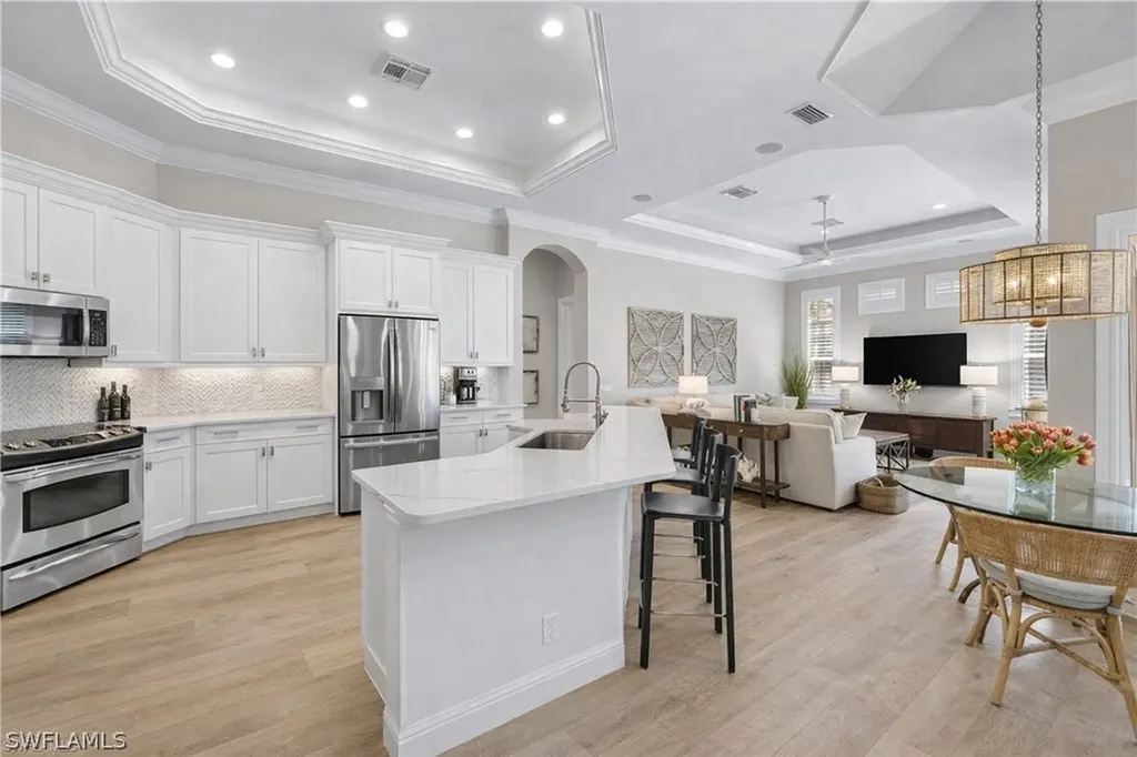 347 Saddlebrook Lane Naples FL 34110
