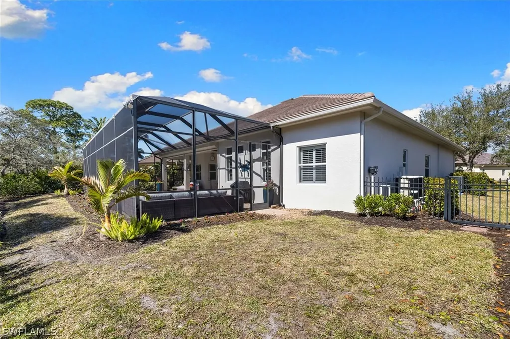 347 Saddlebrook Lane Naples FL 34110