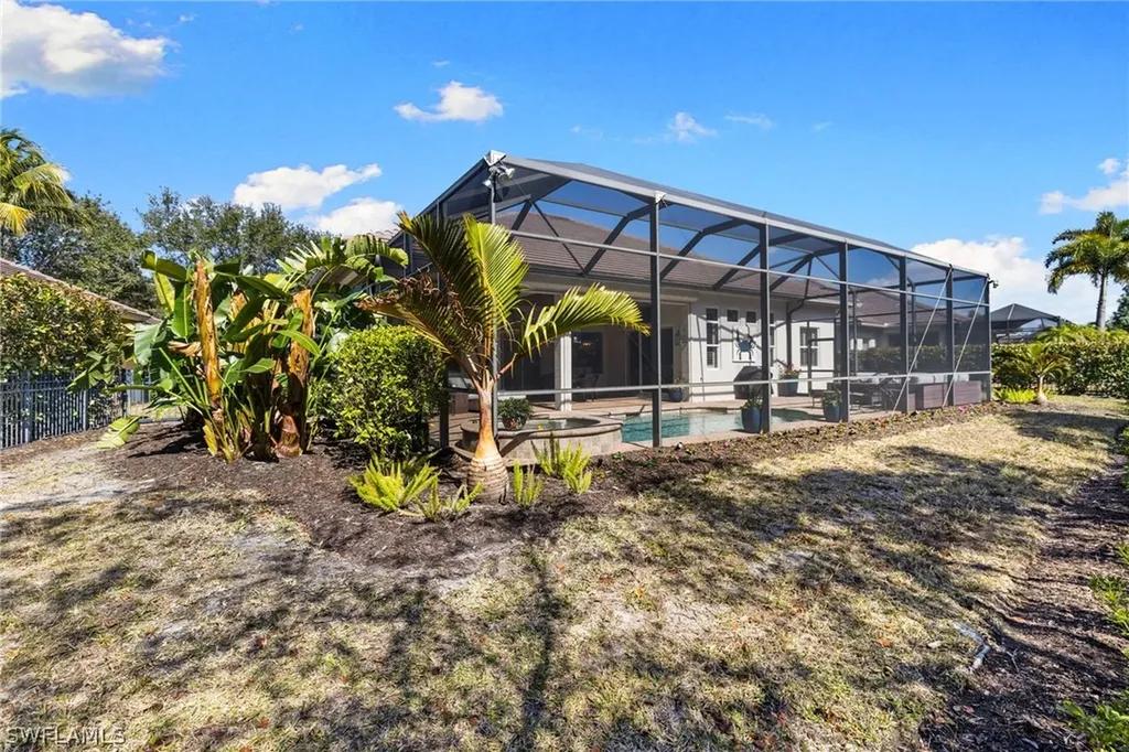 347 Saddlebrook Lane Naples FL 34110