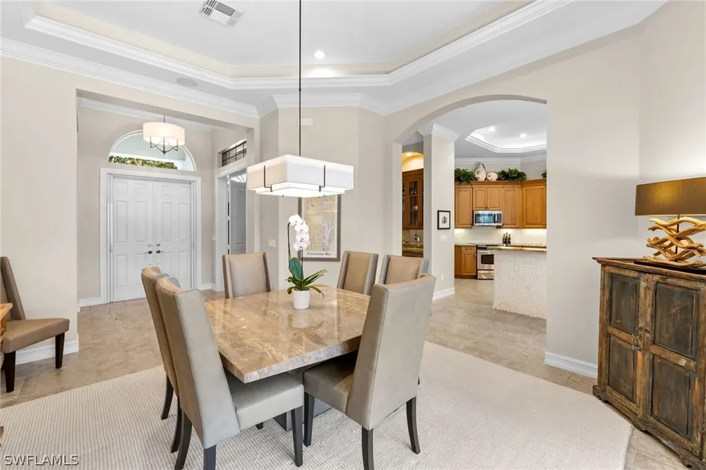 347 Saddlebrook Lane Naples FL 34110