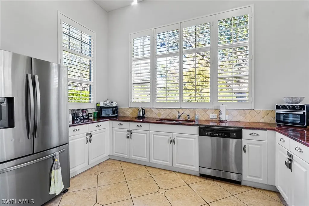 4530 Botanical Place Circle Naples FL 34112