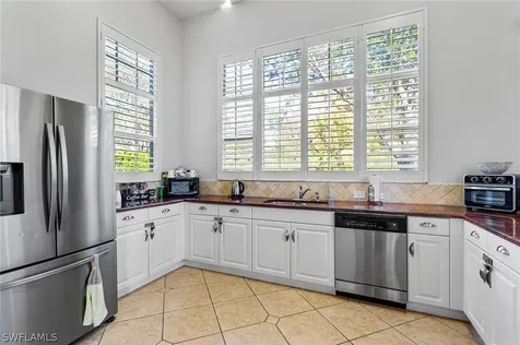 4530 Botanical Place Circle Naples FL 34112
