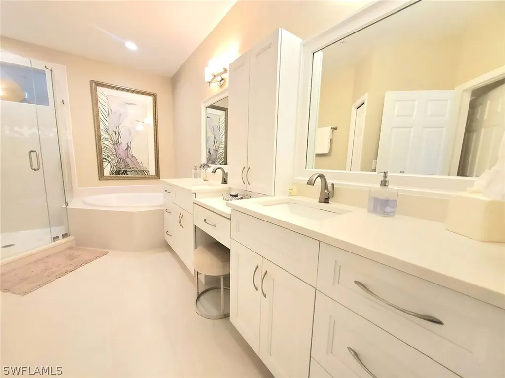 945 Eastham Way Naples FL 34104