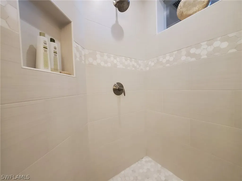 945 Eastham Way Naples FL 34104
