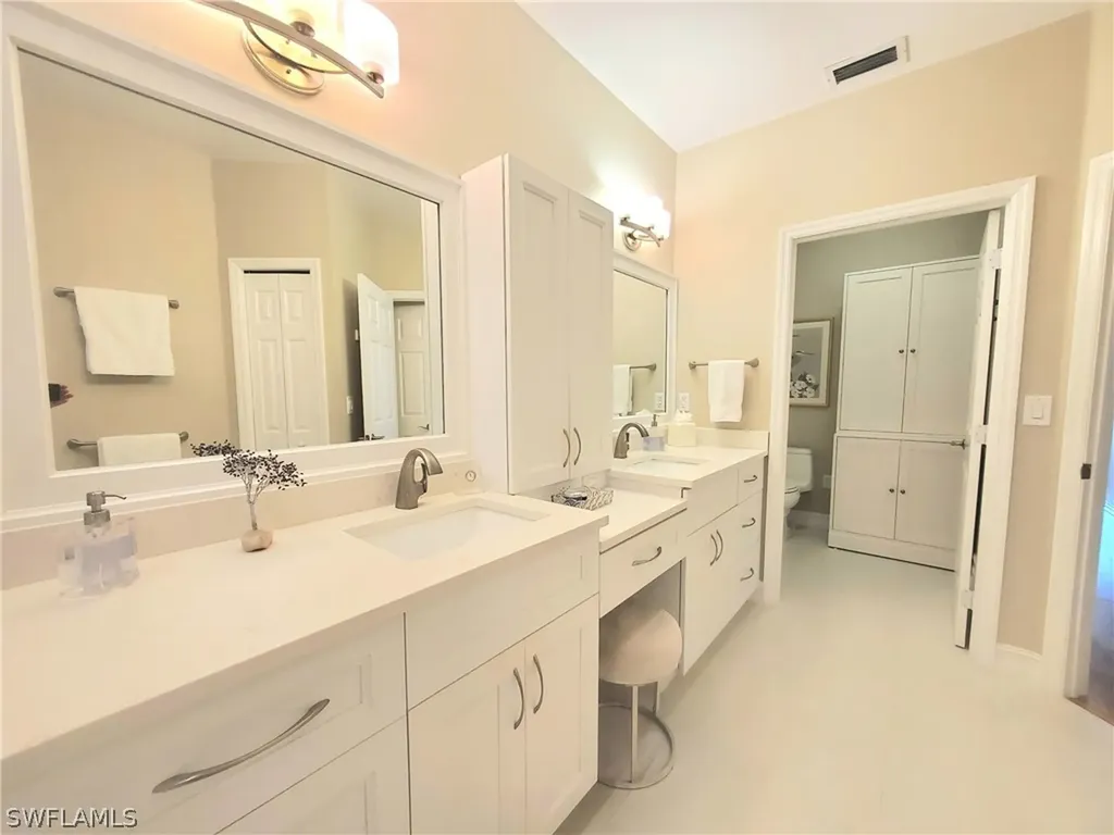 945 Eastham Way Naples FL 34104