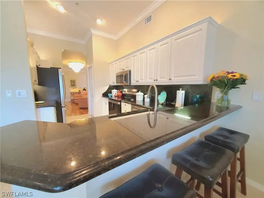 945 Eastham Way Naples FL 34104