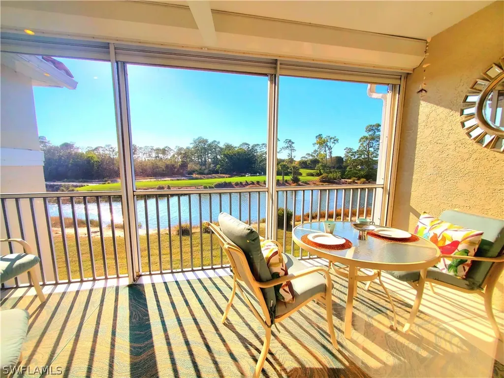 945 Eastham Way Naples FL 34104